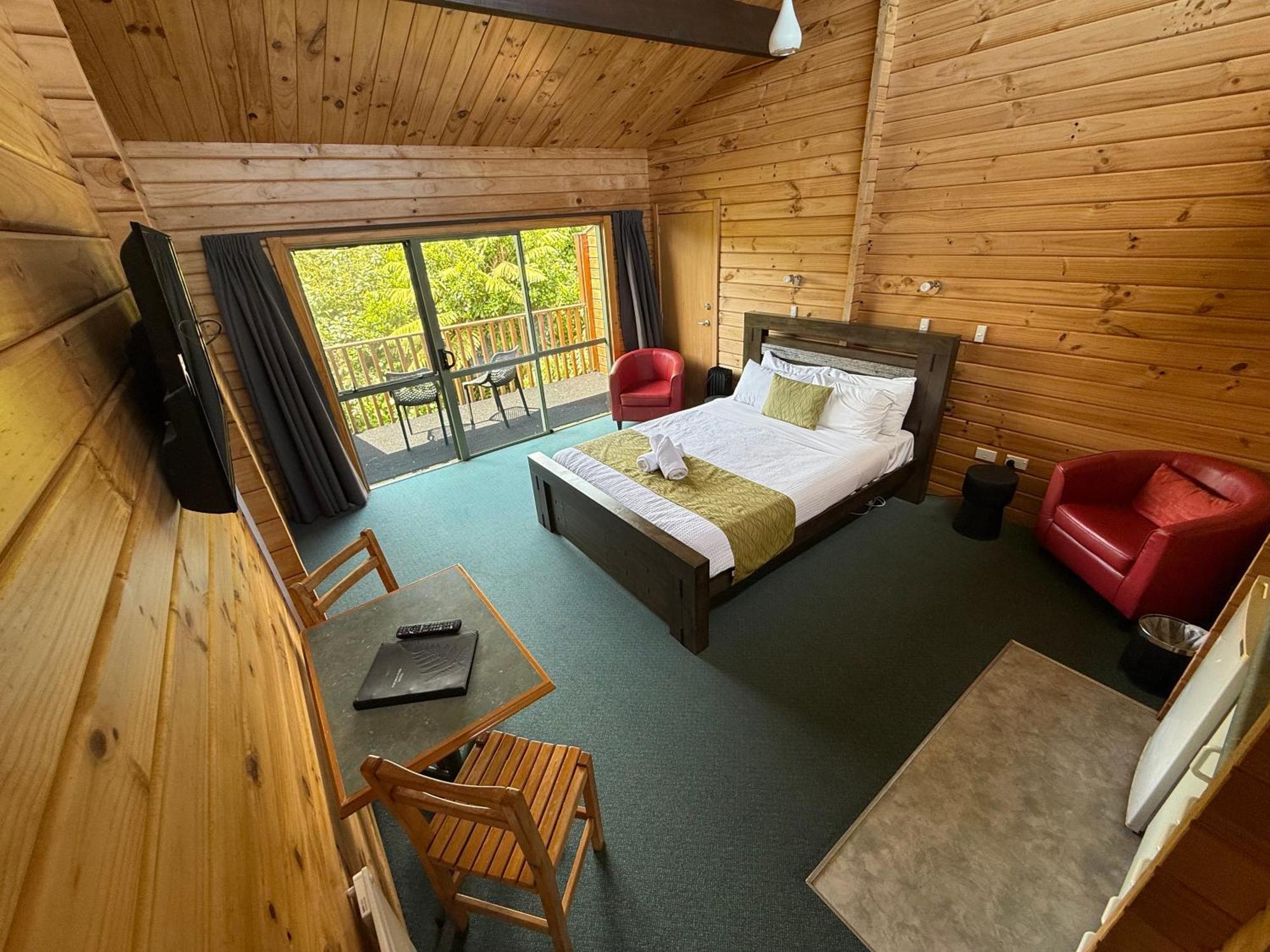 Paparoa Park Motel プナカイキ エクステリア 写真
