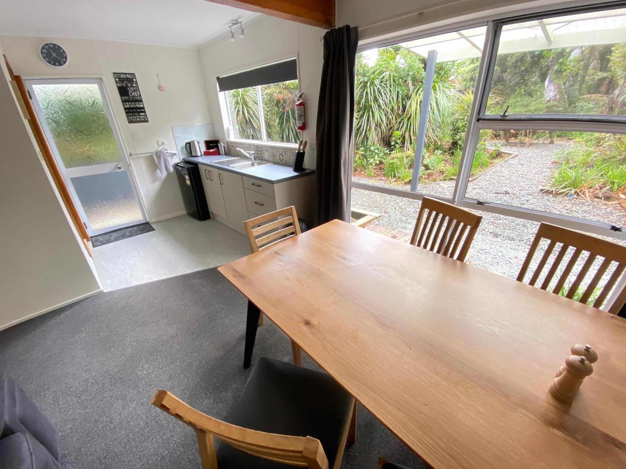 Paparoa Park Motel プナカイキ エクステリア 写真