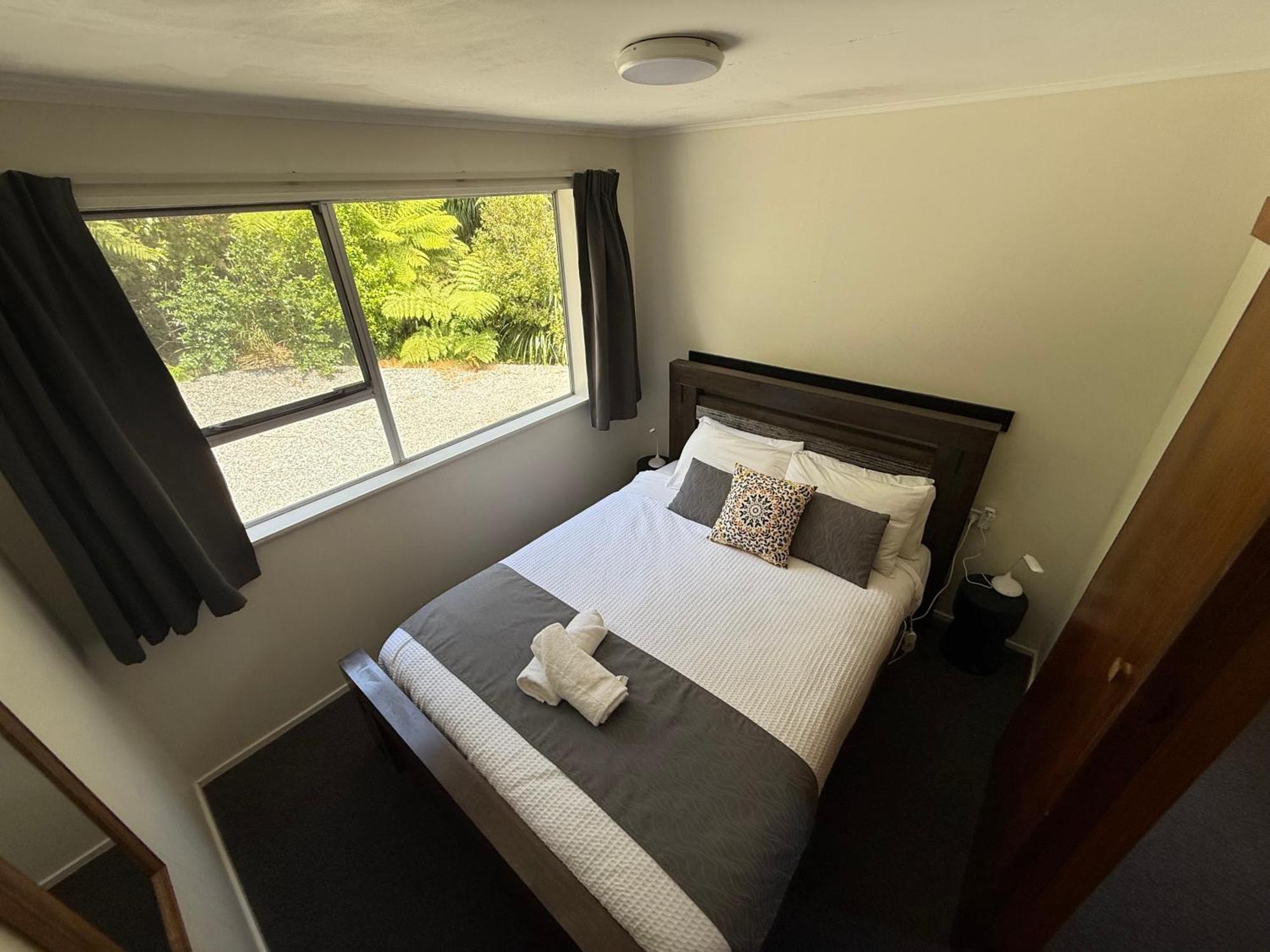 Paparoa Park Motel プナカイキ エクステリア 写真